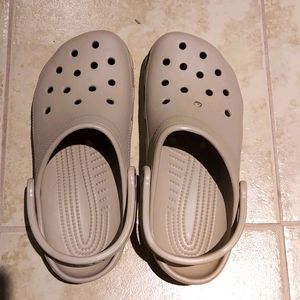 Tan crocs